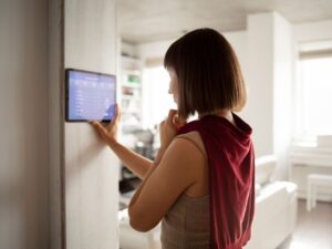 Read more about the article Apa Itu Smart Home? Panduan Lengkap Teknologi Rumah modern